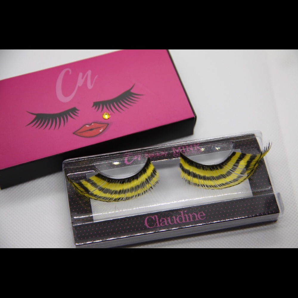 Dramatic LASHES - Picture 7 of 16